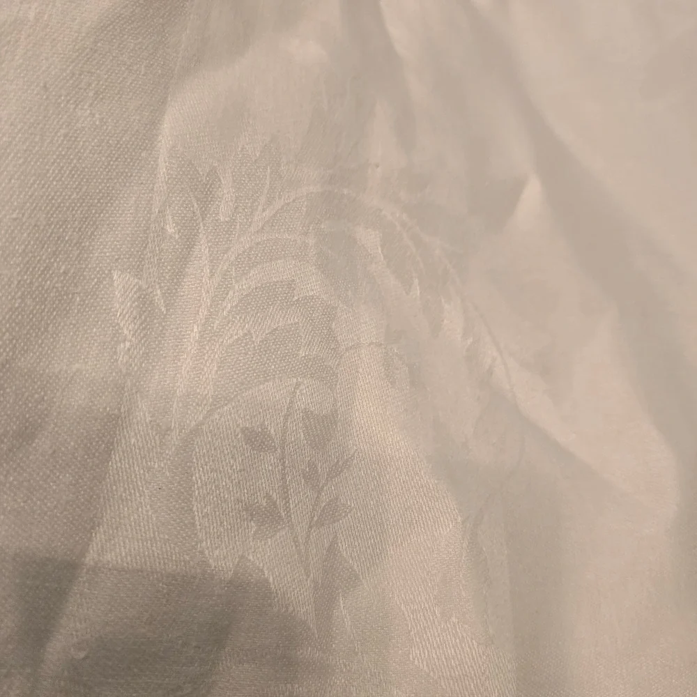 Vintage‎ White Damask Floral Tablecloth Lot 4 Pieces Various Sizes Rectangular